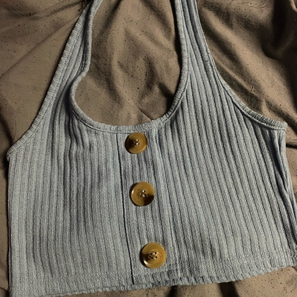 crop top